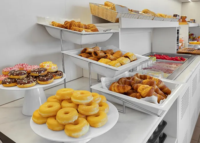 Hoteles Excelentes en Salt